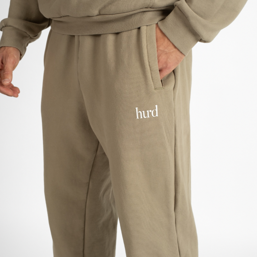 ESSENTIAL Adult Jogger - Moss